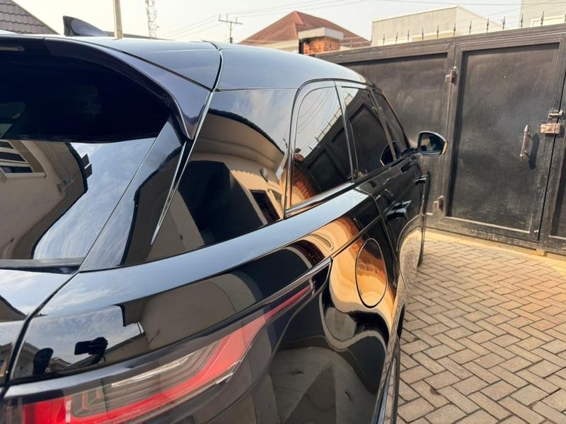 Thumbnail 9 of 2018 Land Rover Velar Range Rover Velar